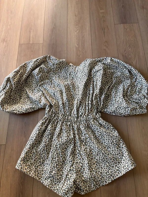 Josie's Boutique Leopard print short romper - Image 2