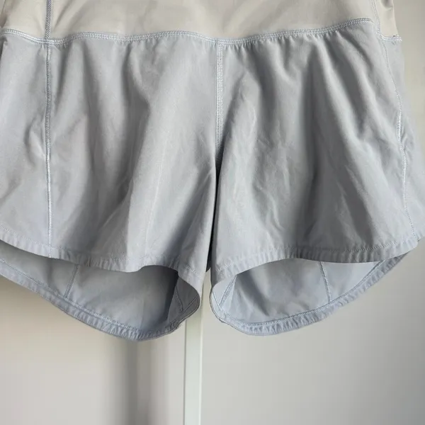 Lululemon Women's‎ Running Shorts High Rise Lightweight Gray sz 4 Athletic - Image 3