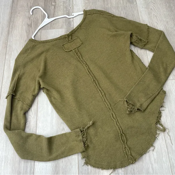 Free People Top v neck distressed knit come and get it womens Green xsmall boho - Image 5