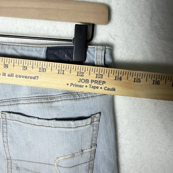 American Eagle Jegging Crop Light Wash Distressed Women's size 4 Regular - Image 14