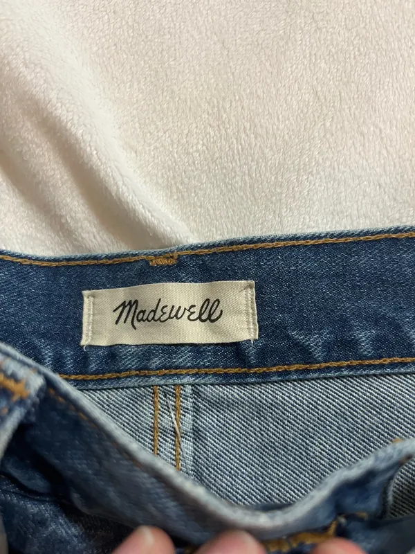 Madewell Mom Jean Shorts - Image 3