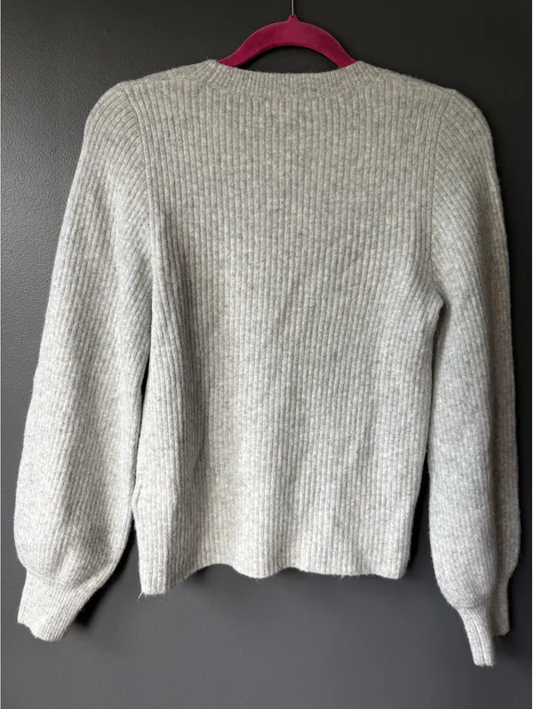 J.Crew Extra-Soft Gray Ribbed Sweater Size Small - Image 9