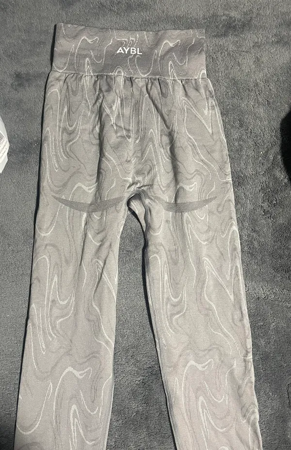 AYBL Seamless Leggings - Image 2