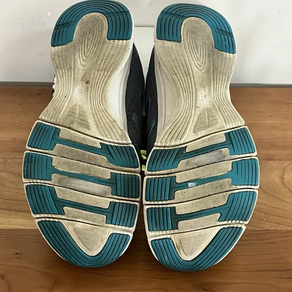 New Balance 715‎ Women's Gray Cross Training Shoes Size 9 Athletic Athleisure - Image 9