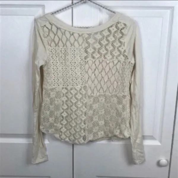 Free People‎ Size XS Cream Patches Of Lace Long Sleeve Henley Top - Image 6