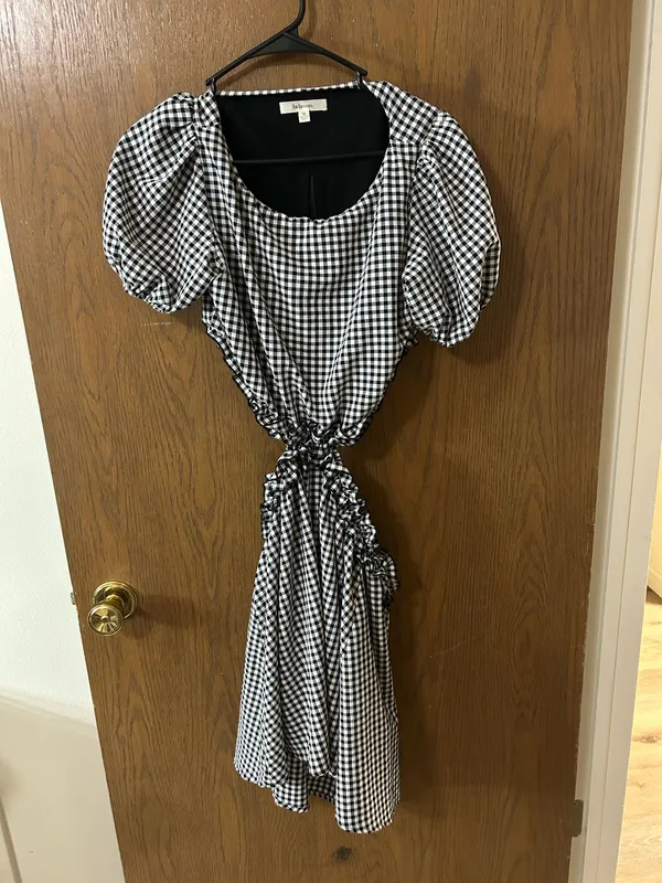 La Lavon mini skirt and attached top.Medium - Image 9