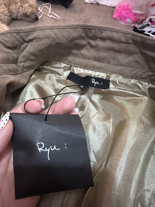 Ryu Olive Green Trenchman Coat - Image 4