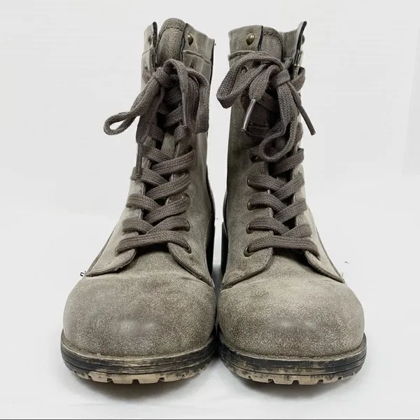 Madden Girl Mistley Grey Distressed Faux Leather Combat Ankle Boots - Image 2