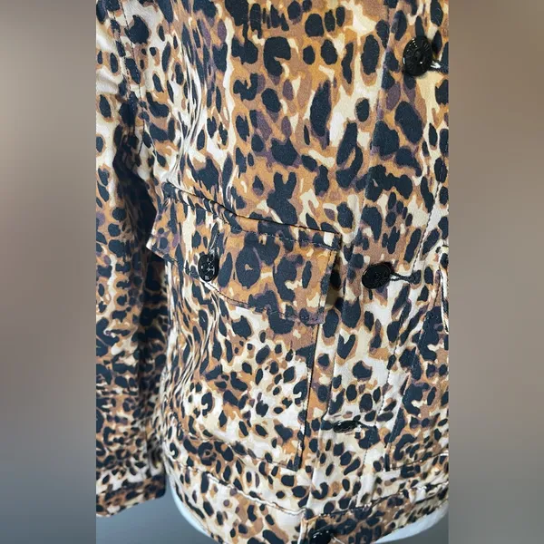 LuLaRoe Women's Leopard Print Kenny Denim Jacket Size Medium‎ - Image 3