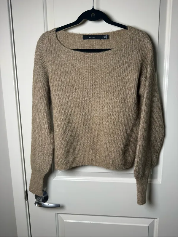 Vero Moda Relaxed Taupe Crewneck Sweater - Image 2