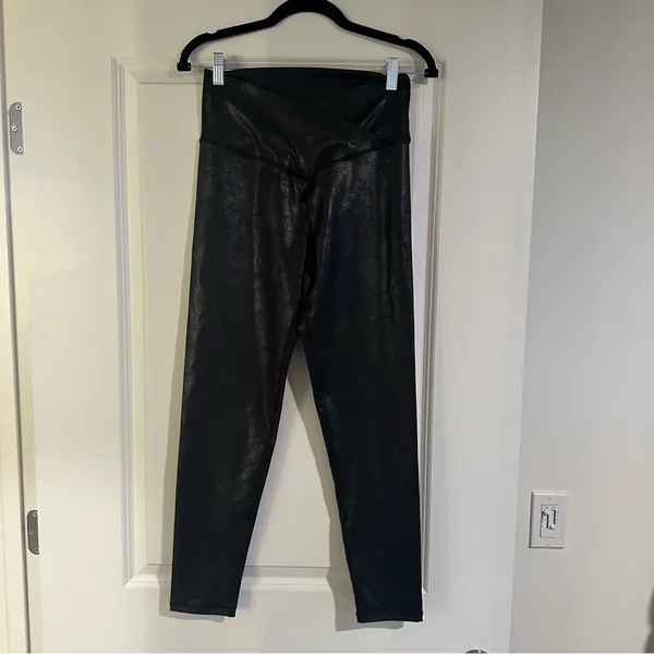 Offline by Aerie Black Shiny Leggings - Image 8