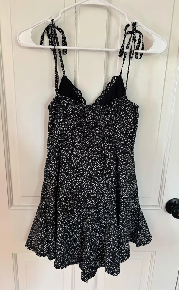 Princess Polly Romper Black and White - Image 3