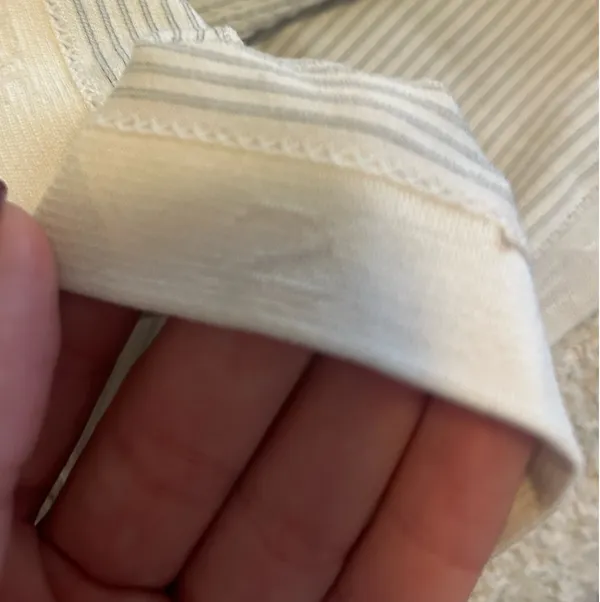 Lululemon white long sleeve swiftly tech shirt size 2 - Image 6