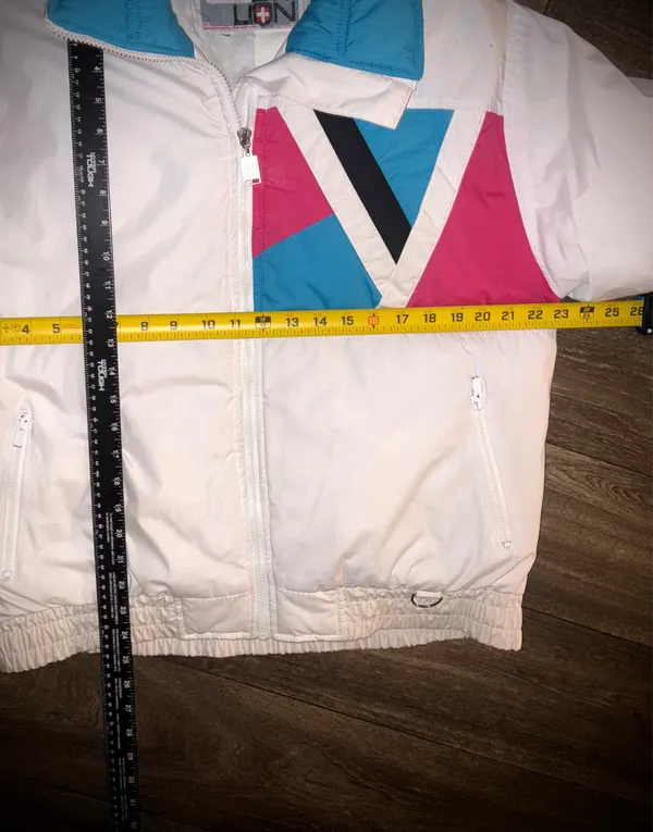 Women’s Vintage Ski Jacket Medium/Large Ski Lion White - Image 7