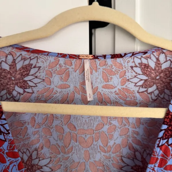 Free people purple red blouse v‎ neck top floral birds of a feather - Image 3