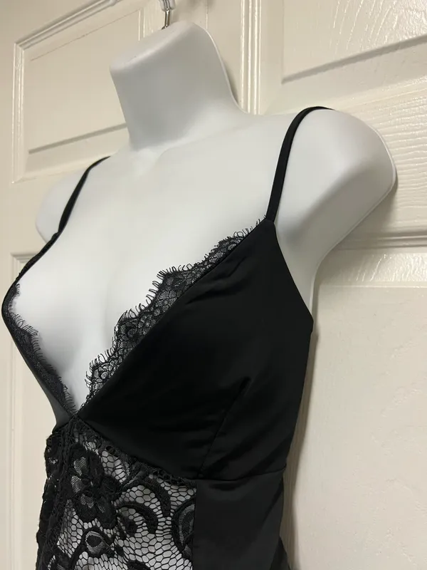 Nasty Gal Black Body Party Lace Plunging V Bodysuit - Image 6