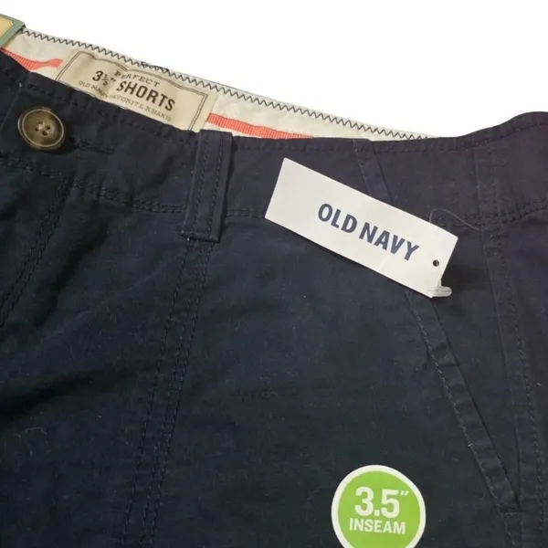 NWT Old Navy 3.5 Chino Shorts‎ - Image 6