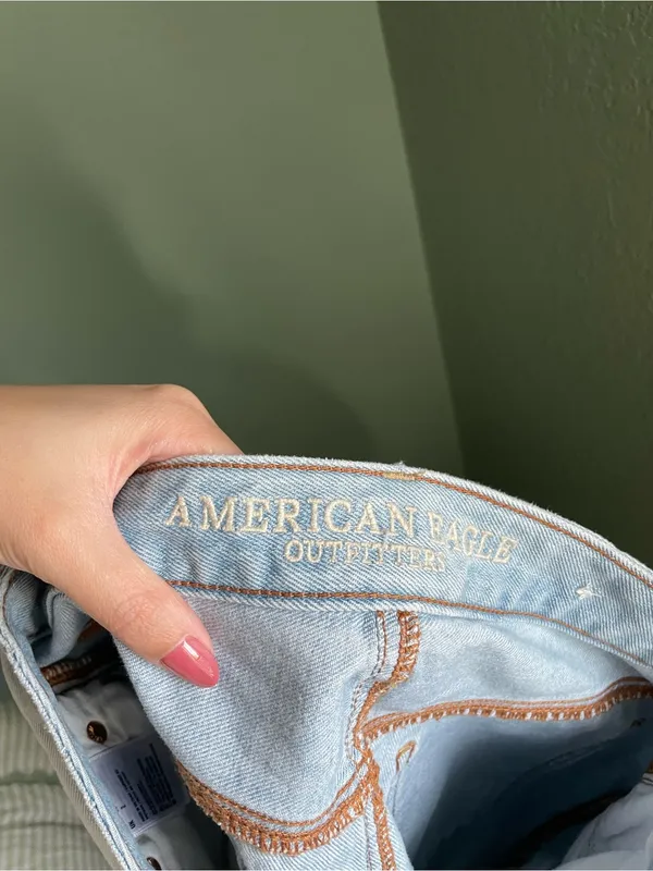 American Eagle Denim Slightly Distressed Mini Short Skirt Size 00 Light Wash - Image 5