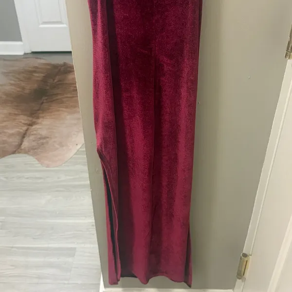 SHEIN SXY Burgundy Velvet Cowl neck midi Dress w slits L, NWT - Image 12