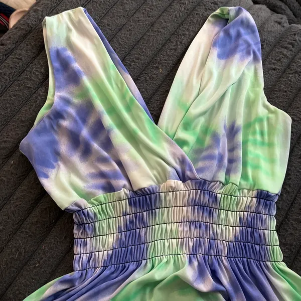 2 dresses Multiple Size L - Image 3