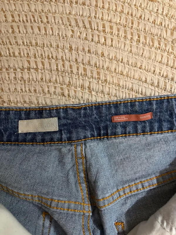 Pilcro Anthropologie Jeans petite - Image 2