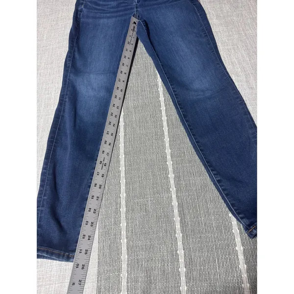American Eagle Outfitters Women's Size 4 Short, High Waisted Skinny Jeans‎ - Image 2