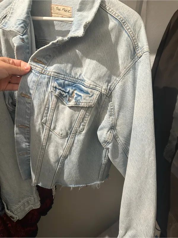 Free People we the free raw hem denim jacket size M - Image 3