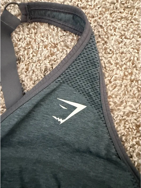 Gymshark Vital Seamless V-Neck Sports Bra - Image 4