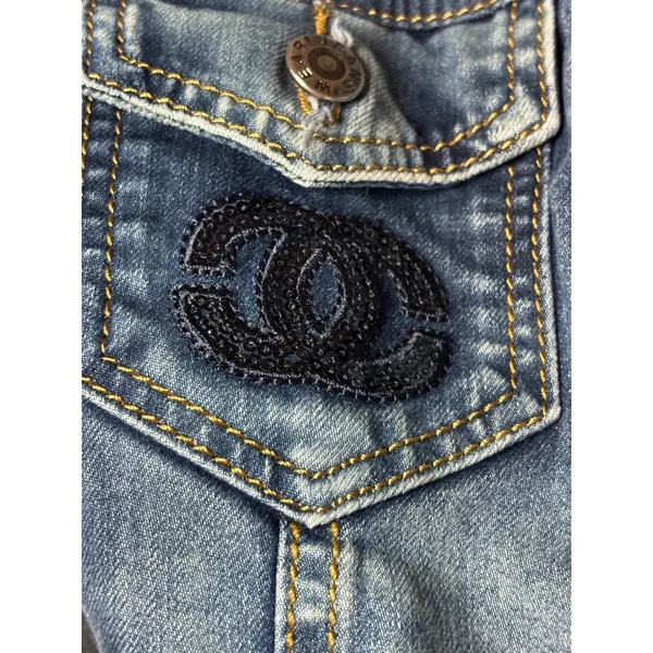 Sequined Interlocking CC Logo Cropped Denim Jacket Medium Wash Blue Large Size undefined - Image 5