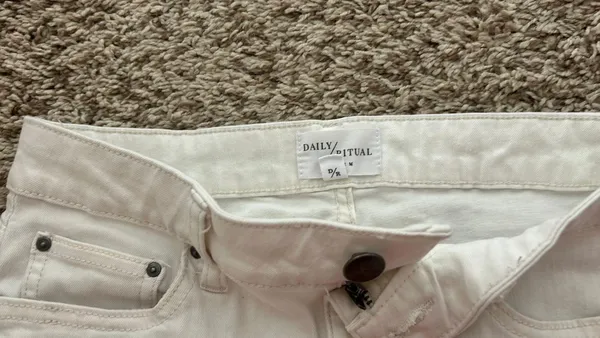 Daily Rituals White Denim Cutoff Jean Shorts - Image 4