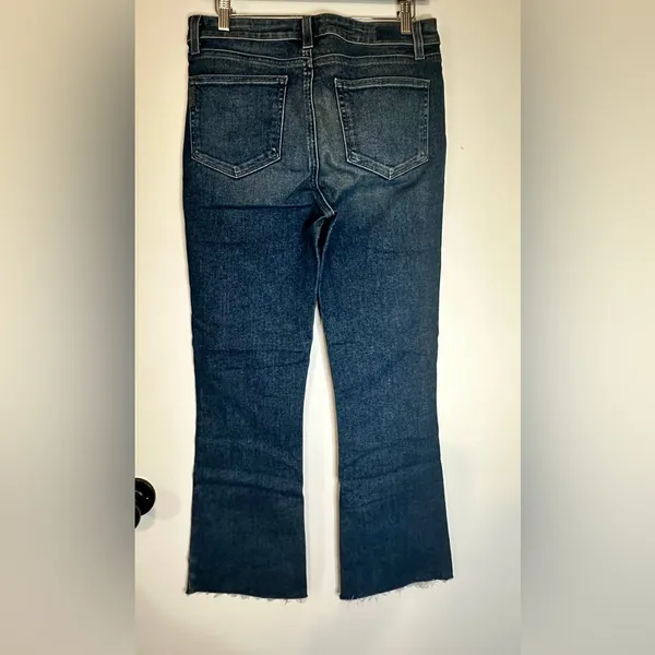 PAIGE Jeans Colette‎ Crop Flare Blue Distressed Bottom Faded Size 30 Pre-owned - Image 3