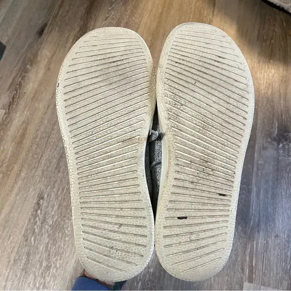 Allbirds Marled Gray Sneakers - Image 2