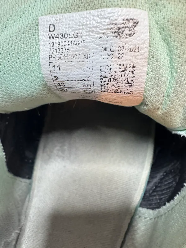 430 Size 11 Running Shoes - Image 10