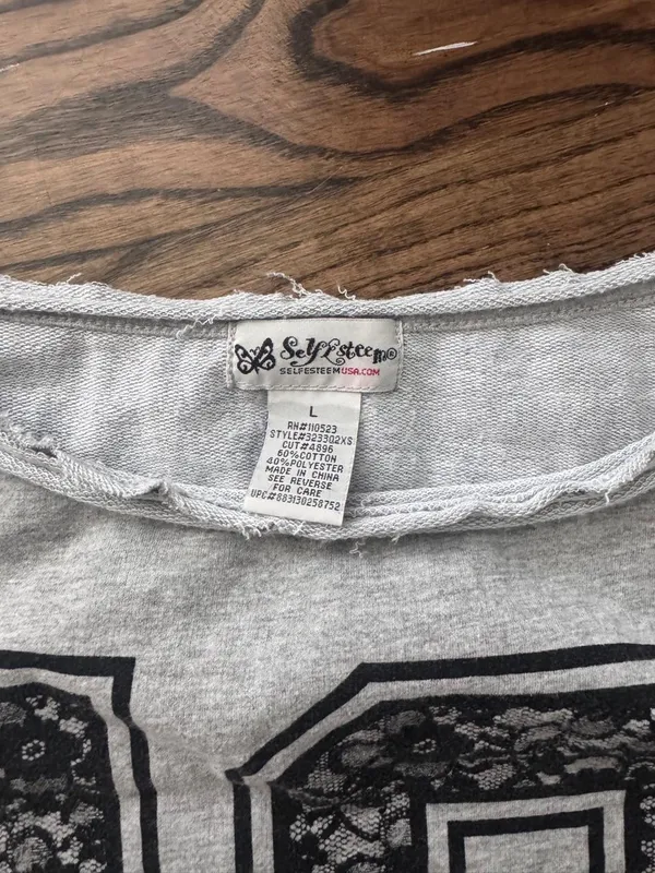 Self Esteem 18 vintage off the shoulder Crewneck - Image 6