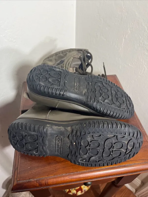 Coach Combat Boots Lace Up Size 5.5 Sage Green - Image 7