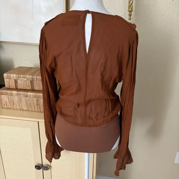 REFORMATION Brown Ruffle Penny Bodysuit Size Medium‎ - Image 4