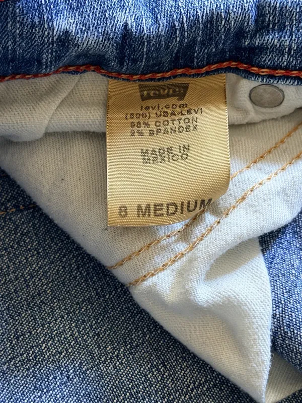 Levi’s 518 Superlow Bootcut Low Rise Jeans - Image 3