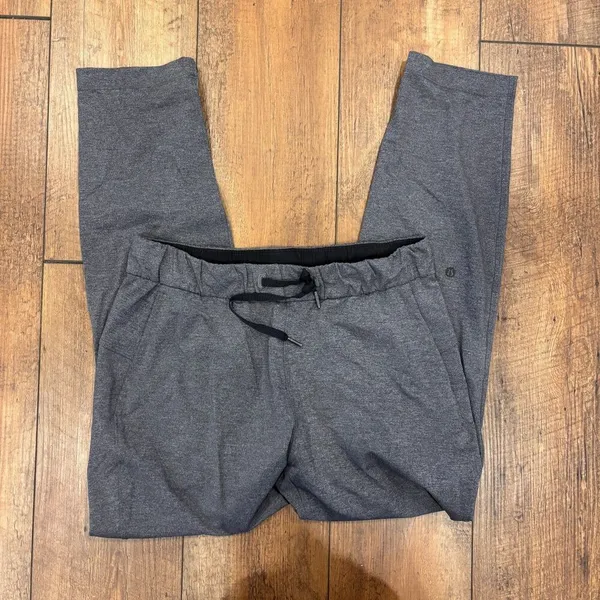 Lululemon Women’s On The Fly Pant Heathered Black Gray Size 6 EUC Stretch W5ASSS - Image 2