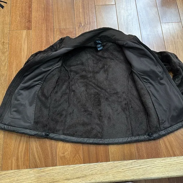 The North Face Women’s Brown Furry Osito Full Zip Jacket size M‎ - Image 8