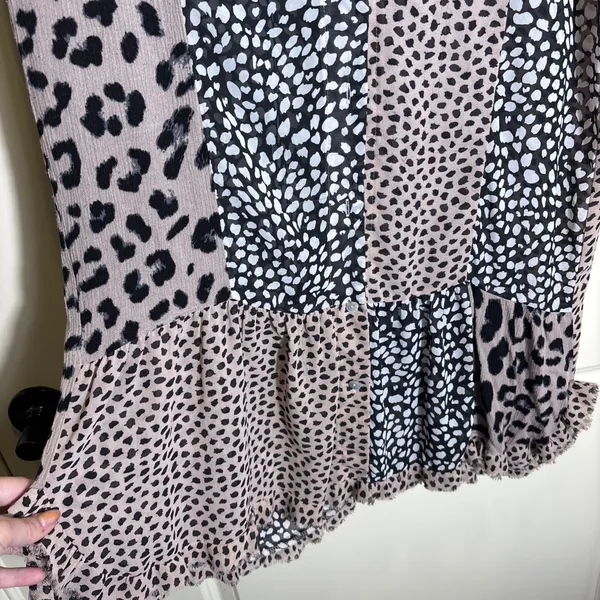 Umgee USA Medium‎ Tan Black Animal Print Button Down Chiffon Short Sleeve Blouse - Image 4