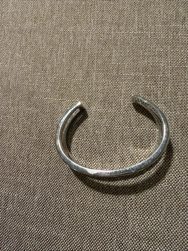 Kendra Scott Hammered Silver Double Band Cuff Bracelet - Image 3