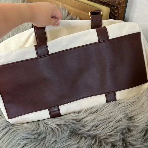 NWT Canvas Weekend Overnight Luggage Bag Brown - Image 3
