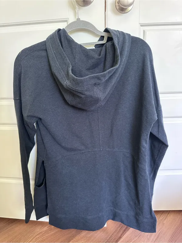 Lululemon Hoodie Size 6 - Image 5