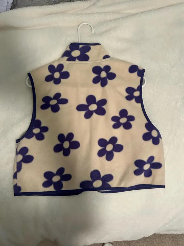PacSun Vest Cropped  - Image 2