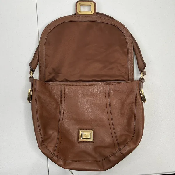Juicy Couture Brown Leather Shoulder Bag Gold Turn Lock Hobo Saddle Bag - Image 7