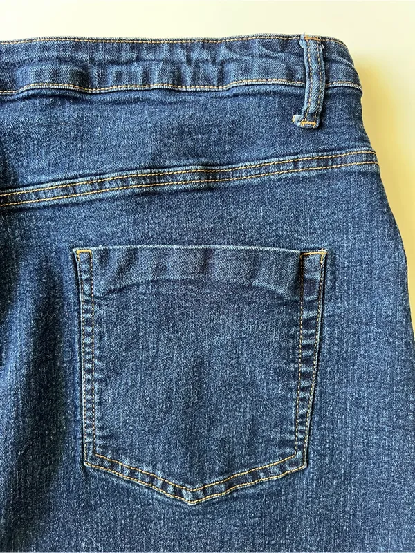 Hybrid & Company Plus Size 22 Stretch Denim Pencil Mini Skirt Dark Wash - Image 9