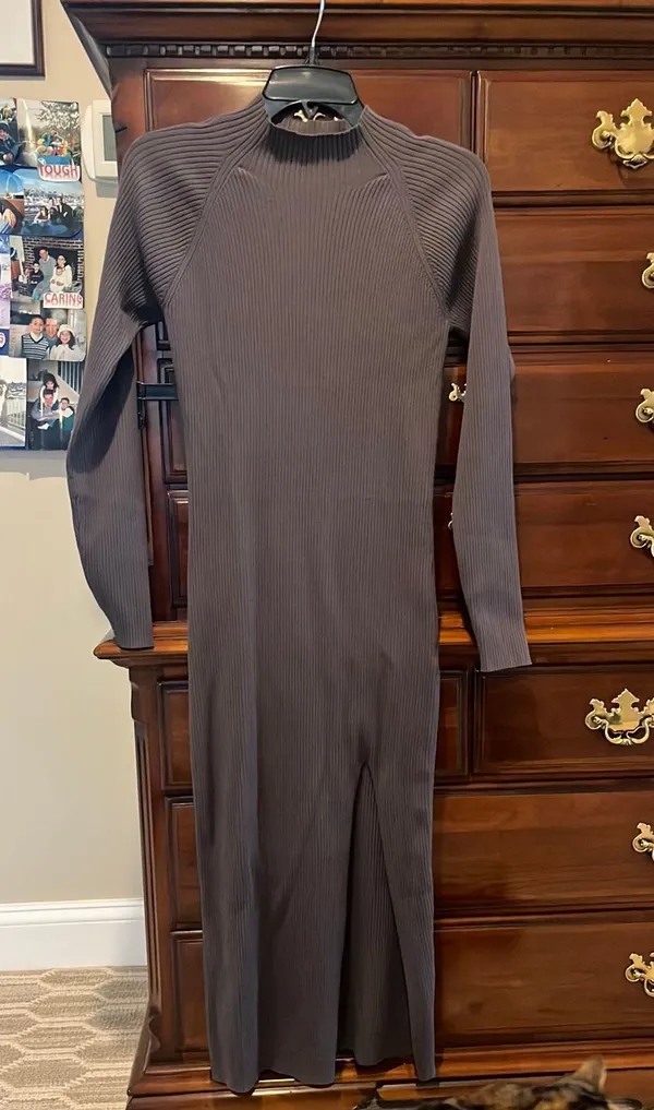 Wilfred Aritzia Grey Knit Long Dress - Image 2