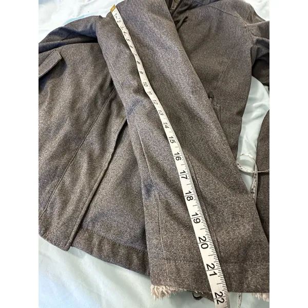 Cabela's Women's Sz:S Sherpa Lined Grey Hooded Parka Jacket Full Zip Horn Toggle - Image 8