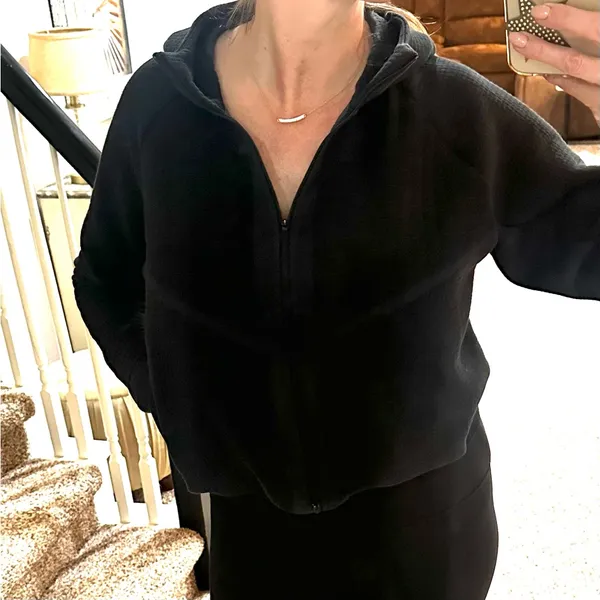 Nike Women’s cropped zip up hoodie sz md - Image 6