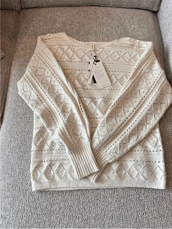 Evaless Crochet Boat Neck Long Sleeve Women’s Sweater Size S New With Tags - Image 4